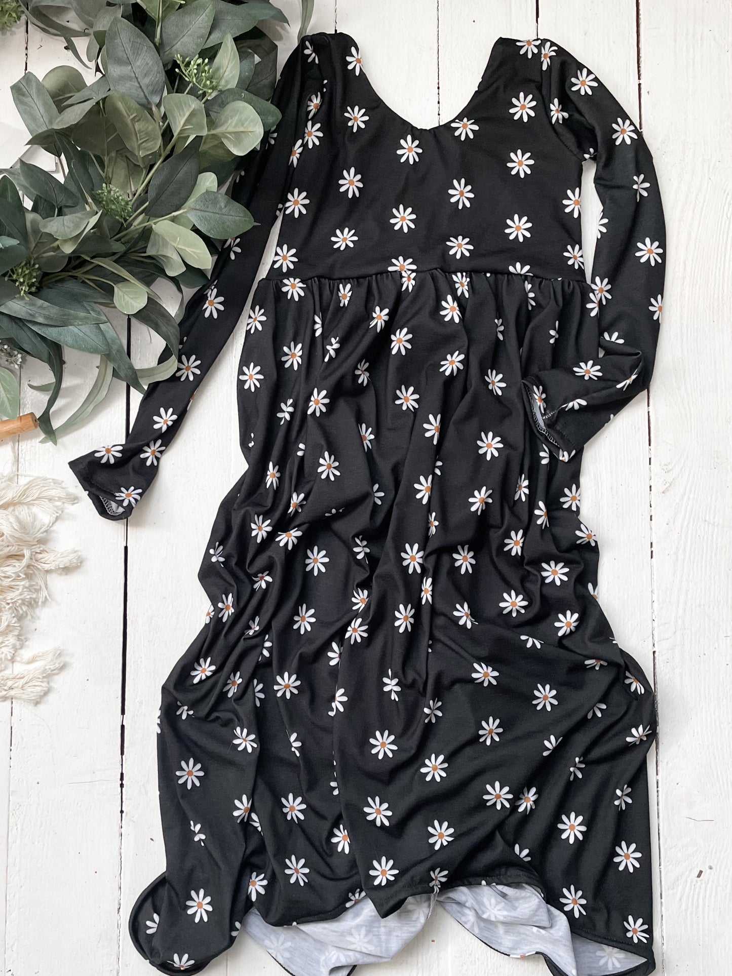 Dress - Black Daisy Floral PREORDER