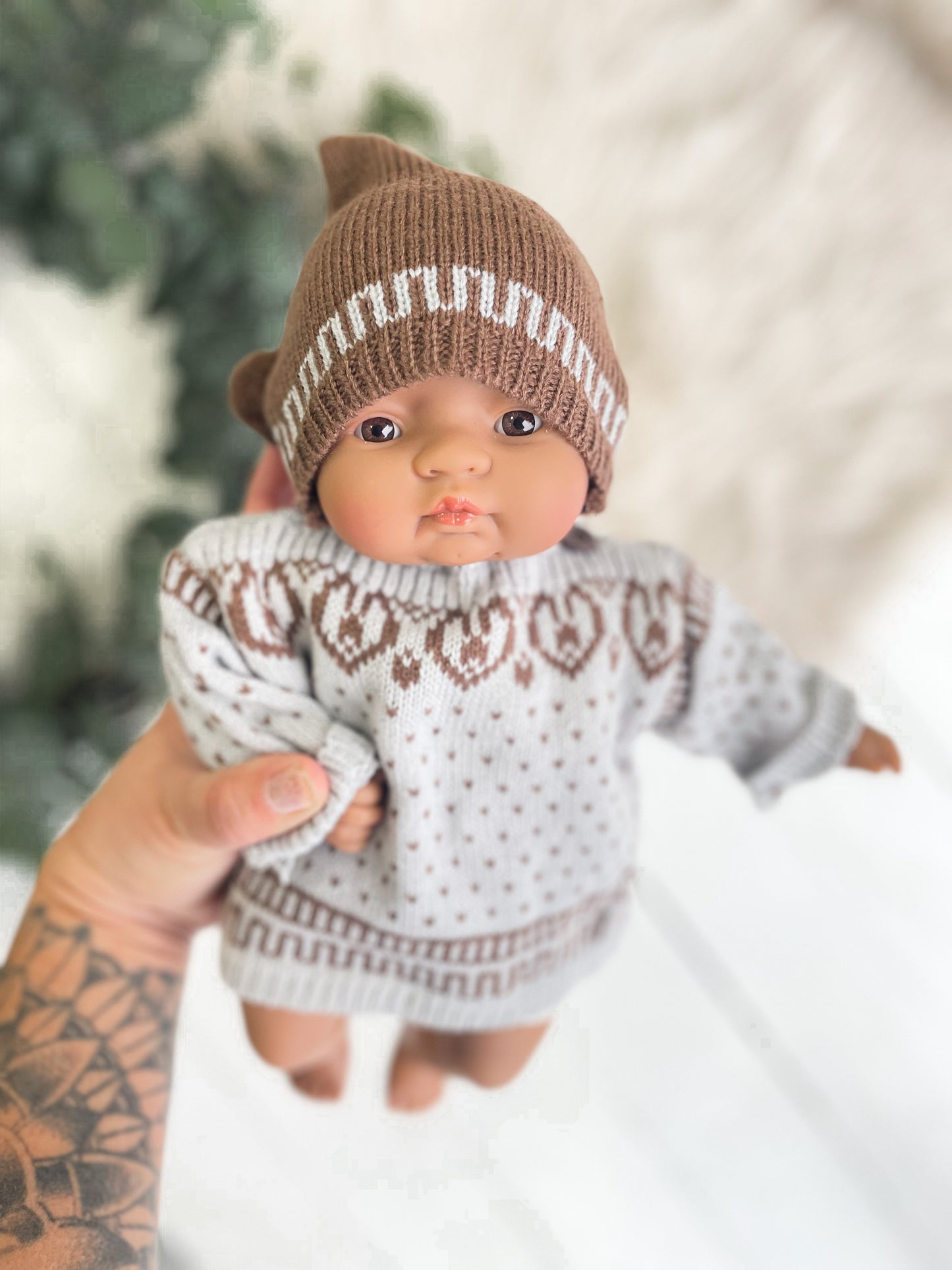 Grey/Brown Sweater + Hat - DOLL