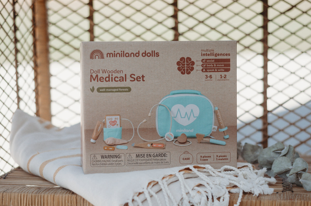 Wood Medical Set - DOLL